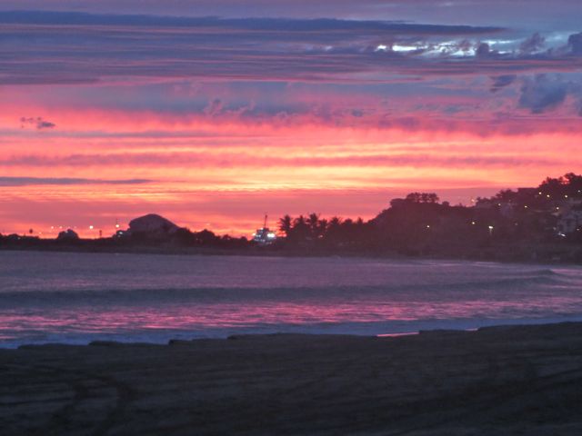 The colors like the tides were extremes.