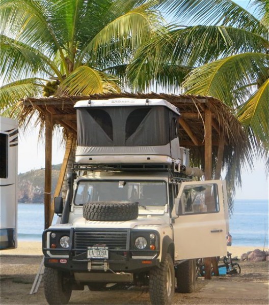 This rig belongs to a couple from Colorado who have just started a 3 month tour of Mexico. Quite the outfitted rig.