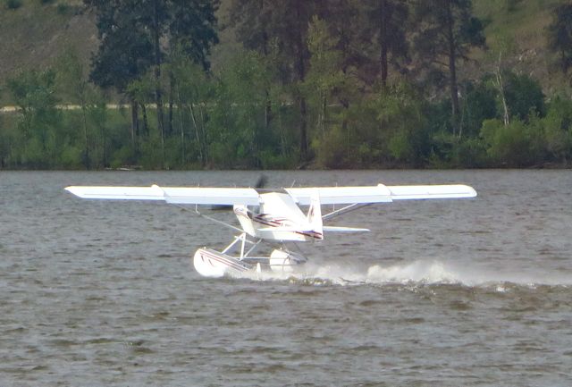 A float plane landed, cruised around and then took off. I mised the entire epidose