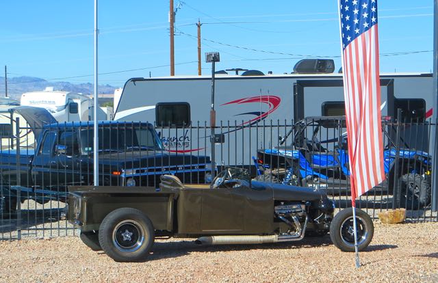 Yeah we made it to Lake Havasu City. Stopped for some things at Walmart. Saw this old thing as we drove on, could it be my next car? Don't think so but it would be a sweet ride.
