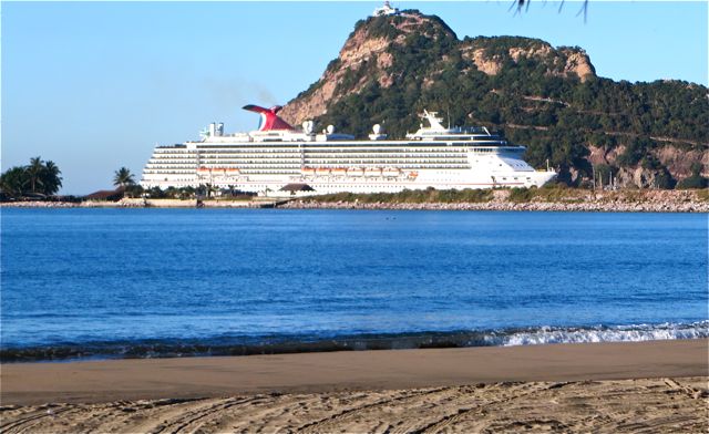 The cruise shops continue to come, two each last Tuesday and Wednesday.