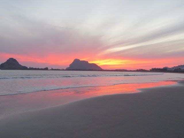 We left eary as we had to still feed the girls and get ready for the evening. We caught this as we walked back to the RV.