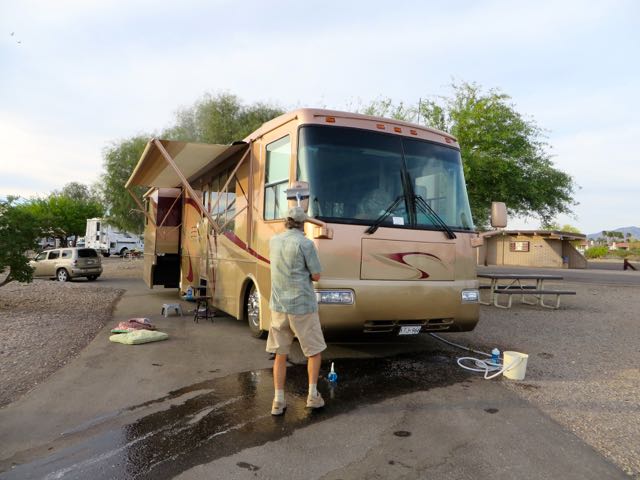 Finally settled into our site #39 at the LHC State Park. Expwnsive @ $35.00per night but necessary witht he hight end temepraturs.