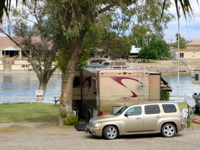 The view of our site from the laudry room where I finally got our linens washed in case of fleas.