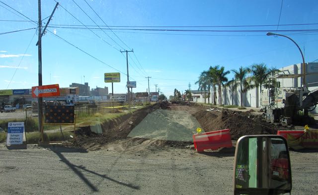 It is fairly well signed but best to follow the trucks. Threre were a few bad areas specificaly the two times we has to corss the rairoad tracks.