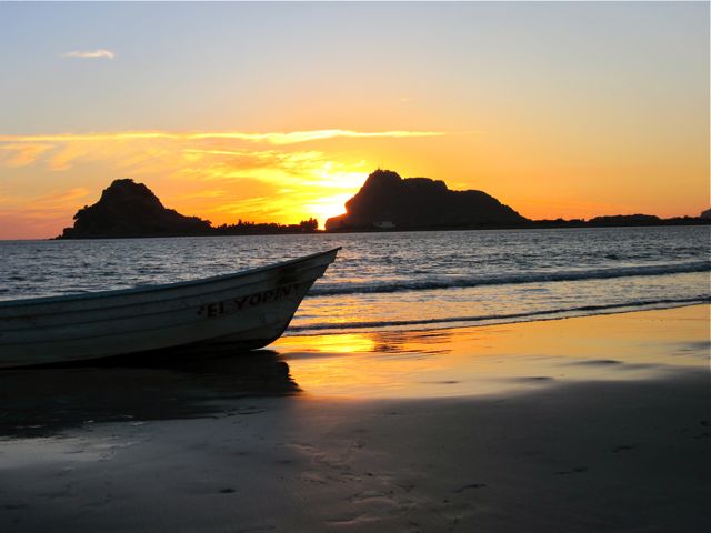 Instead the girls and Colin and I walked to beach at sunset. THe girls were thrilled to be